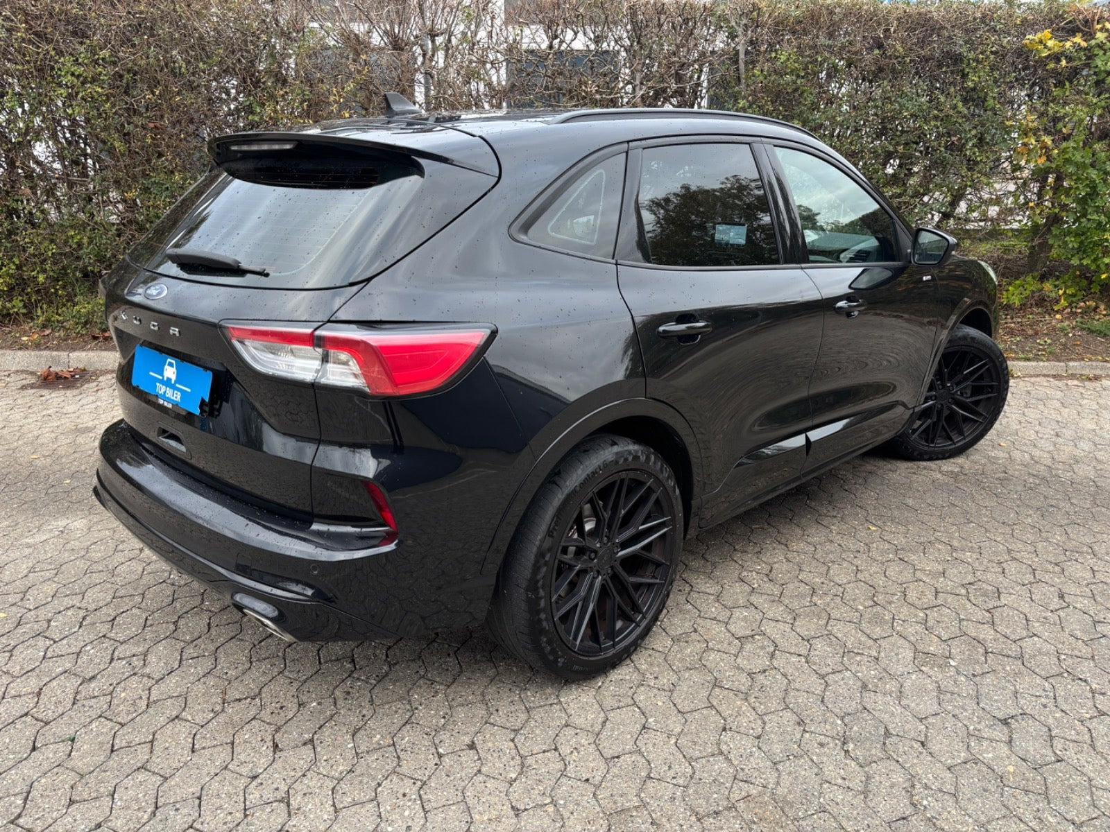 Grøn Ford Kuga fra 2020