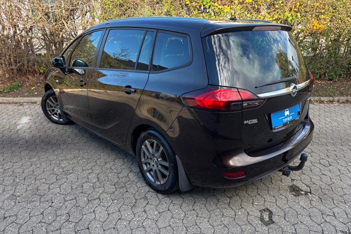 undefined Opel Zafira Tourer fra 2012