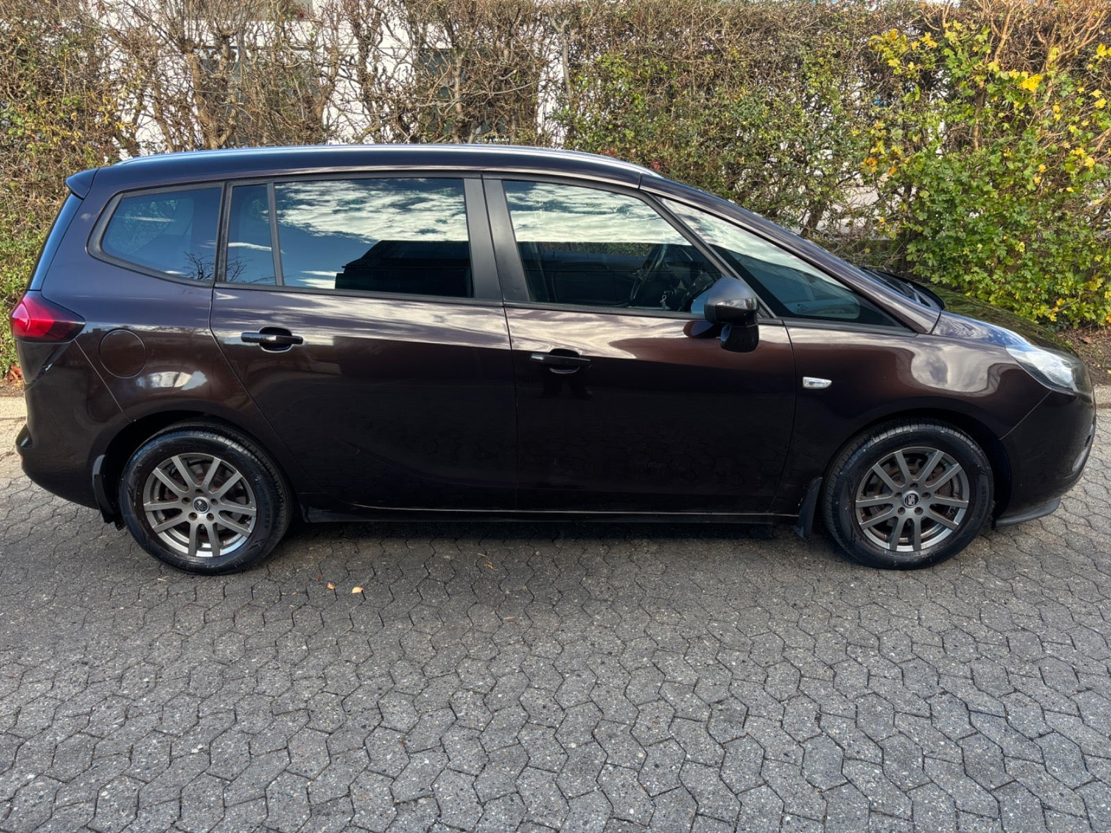 undefined Opel Zafira Tourer fra 2012