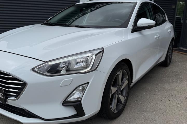Hvid Ford Focus fra 2019
