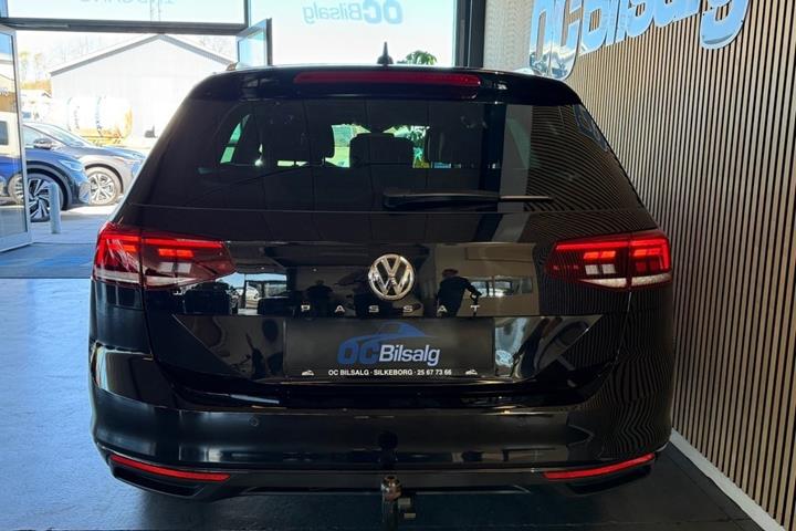 Sort VW Passat fra 2020