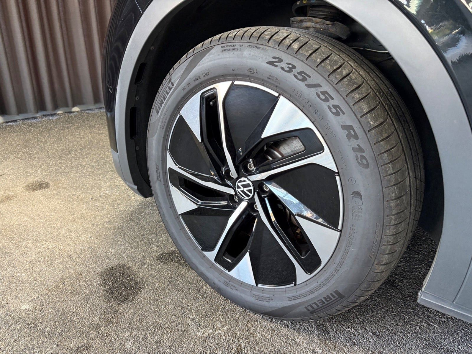 Sort VW ID.4 fra 2023