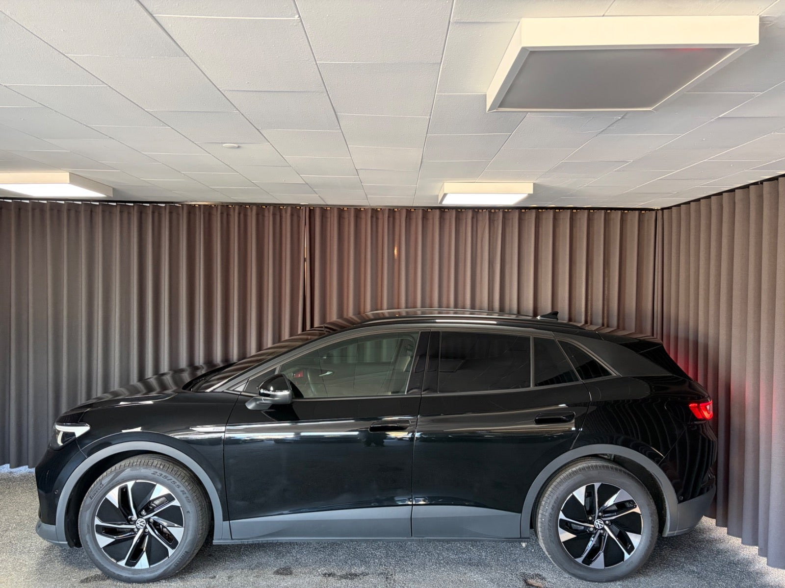 Sort VW ID.4 fra 2023