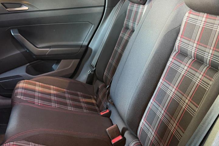 Rød VW Polo fra 2020