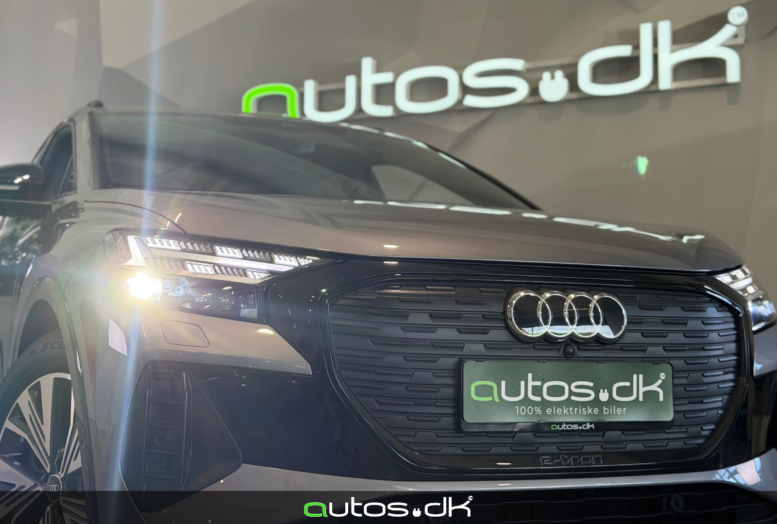 Grå Audi Q4 e-tron fra 2023