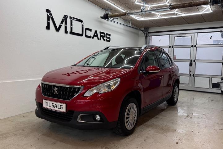 Rød Peugeot 2008 fra 2019