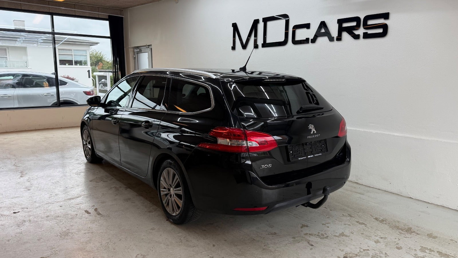 Sort Peugeot 308 fra 2020