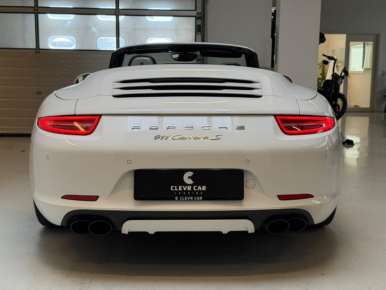 Hvid Porsche 911 Carrera S fra 2012
