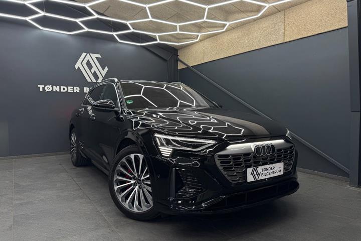 Sort Audi Q8 e-tron fra 2024