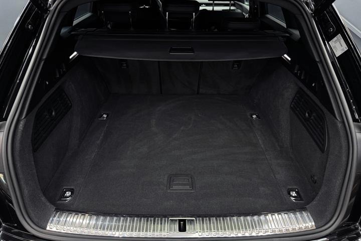 Sort Audi Q8 e-tron fra 2024