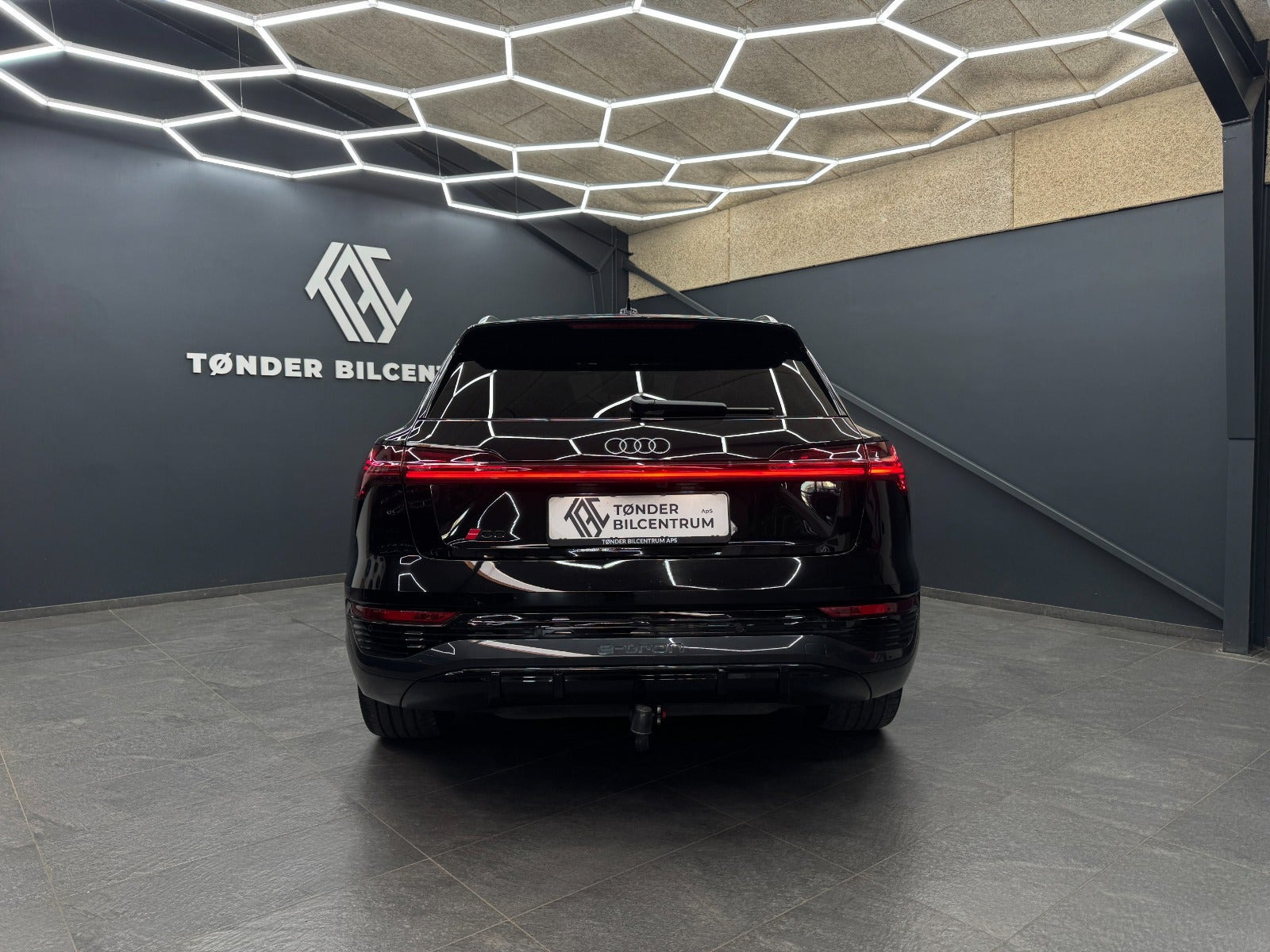 Sort Audi Q8 e-tron fra 2024