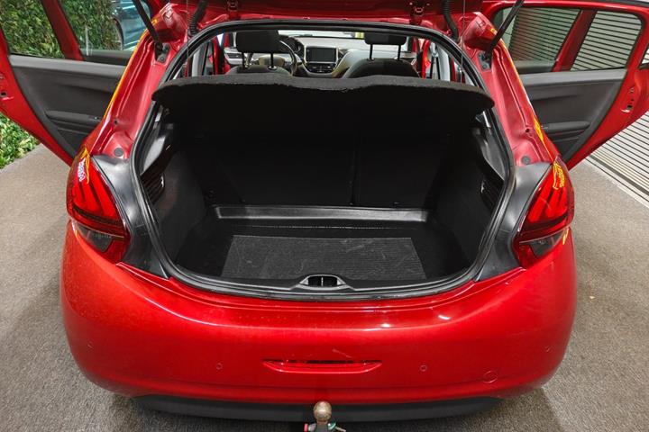 undefined Peugeot 208 fra 2019