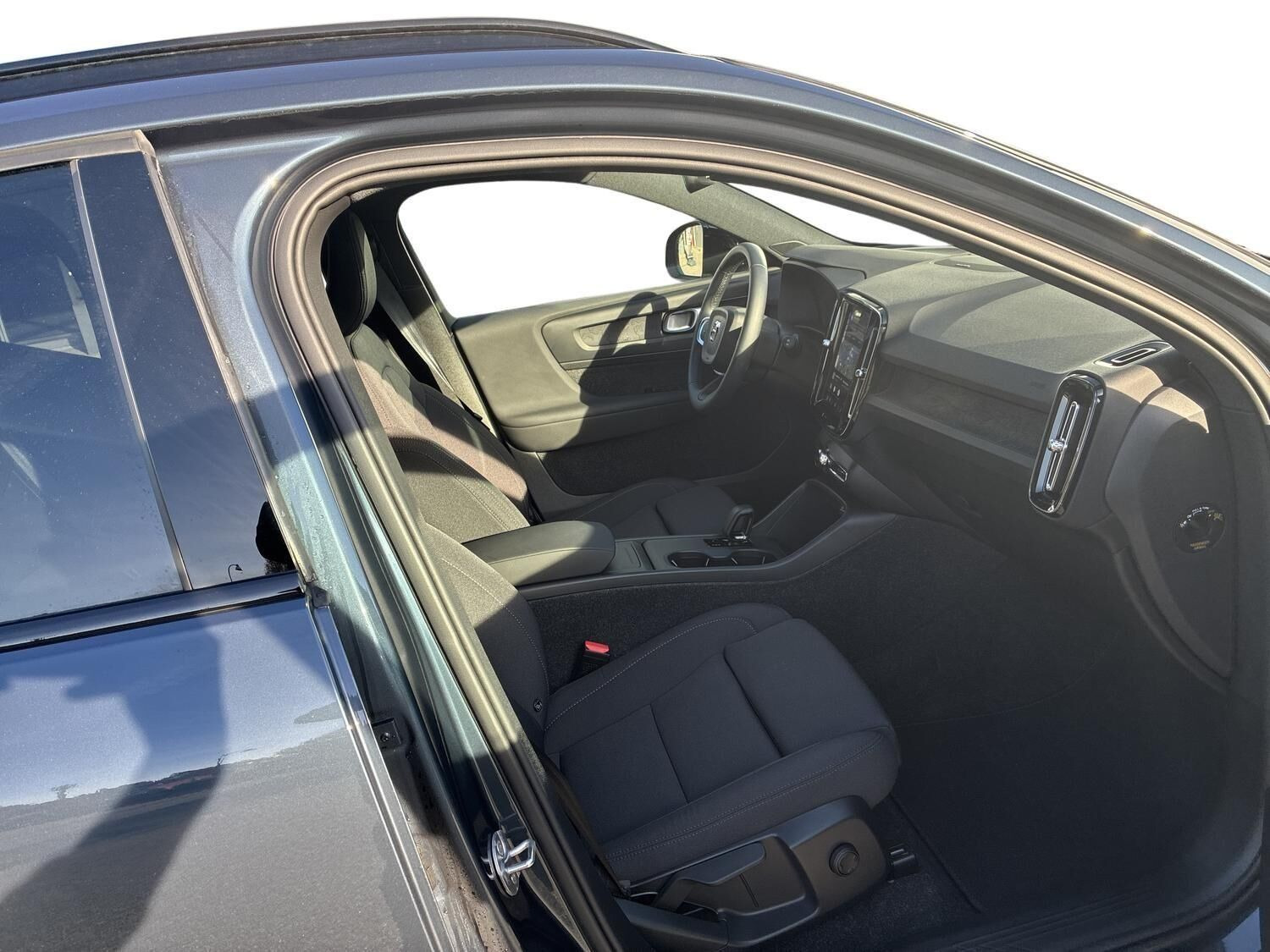 Blå Volvo EX40 fra 2026