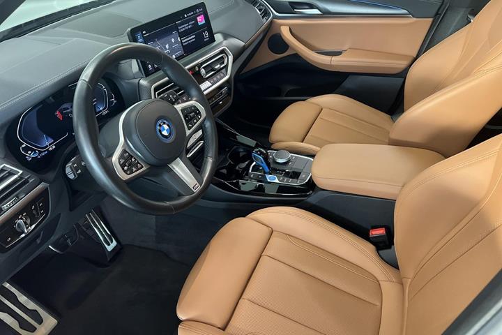 Sort BMW iX3 fra 2022