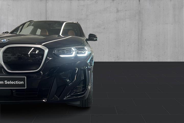 Sort BMW iX3 fra 2022
