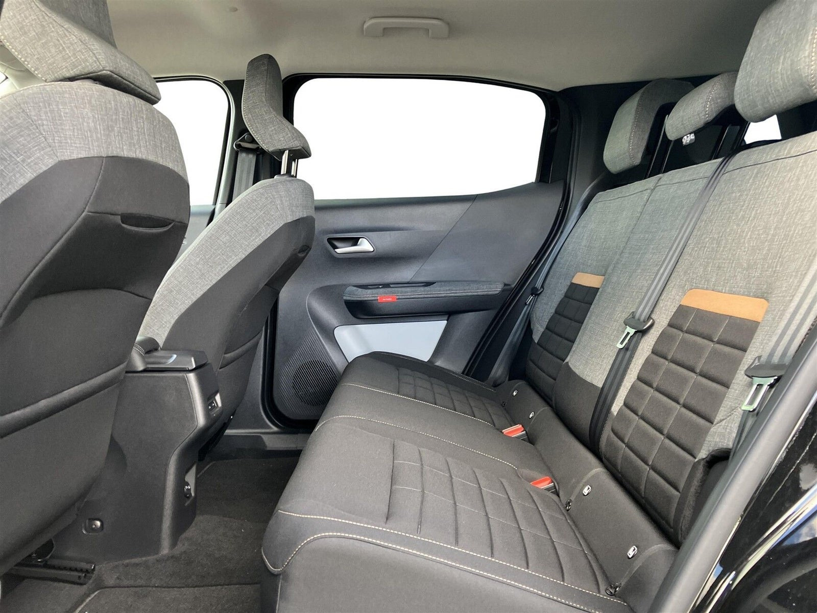 Sort Citroën e-C3 Aircross fra 2026