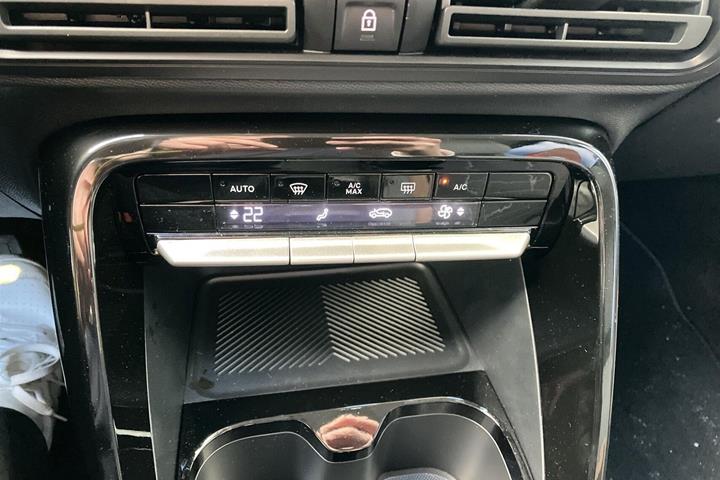 Sort Citroën e-C3 Aircross fra 2026