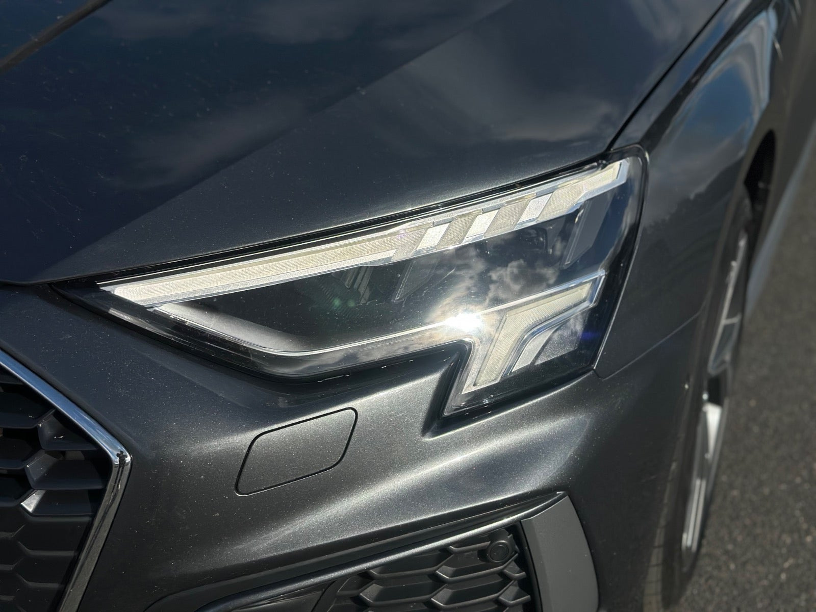 Grå Audi A3 fra 2020