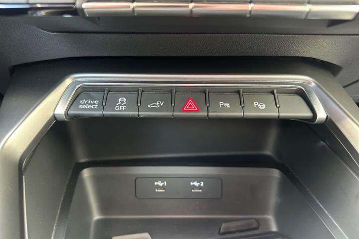 Grå Audi A3 fra 2020