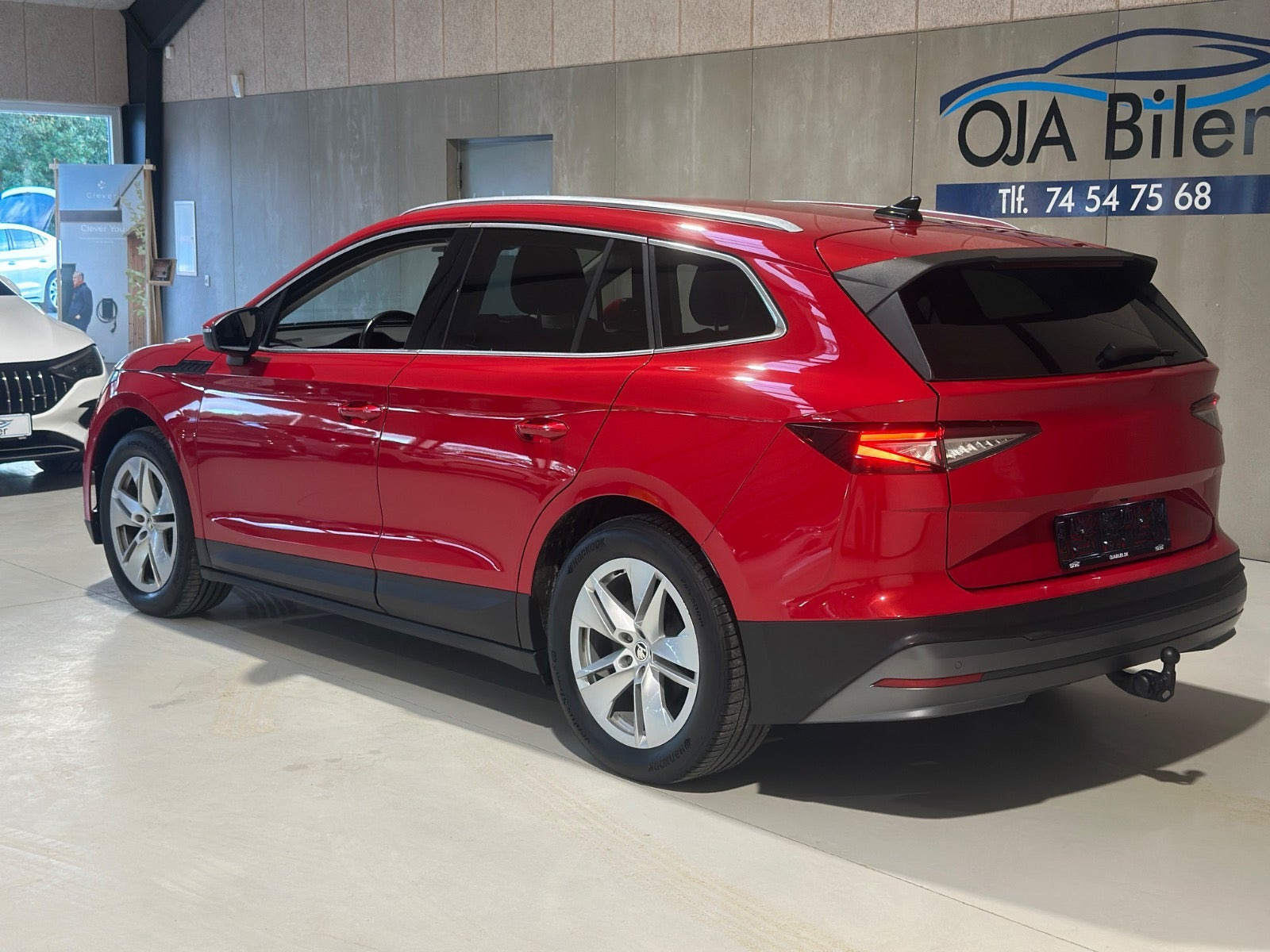 Rød Skoda Enyaq fra 2021