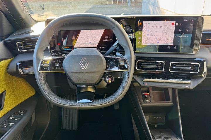 Sort Renault 5 E-Tech fra 2026