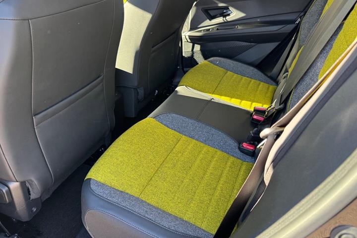 Sort Renault 5 E-Tech fra 2026