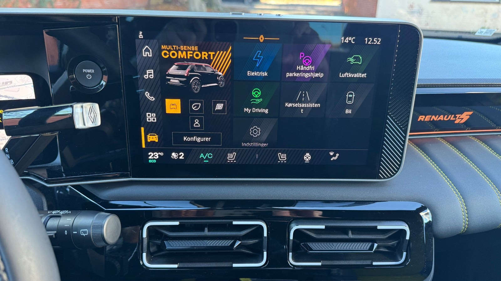 Sort Renault 5 E-Tech fra 2026