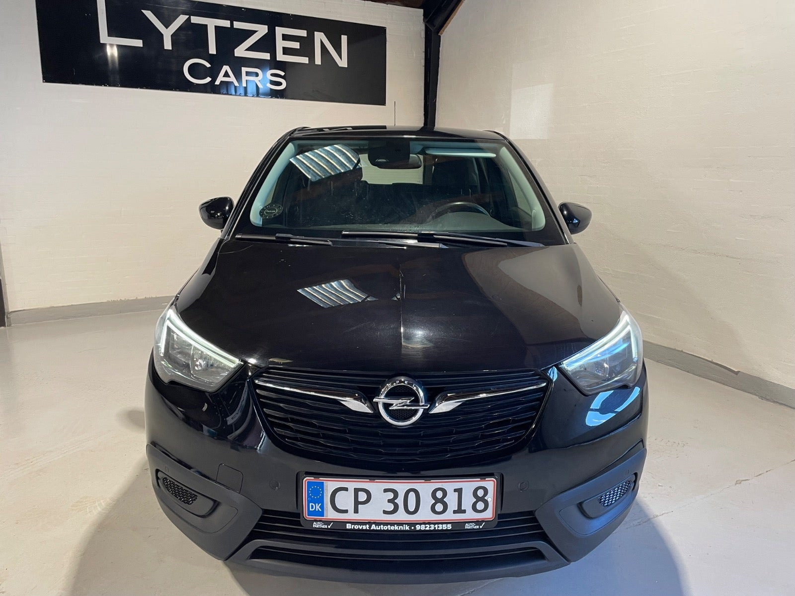 Sort Opel Crossland X fra 2020