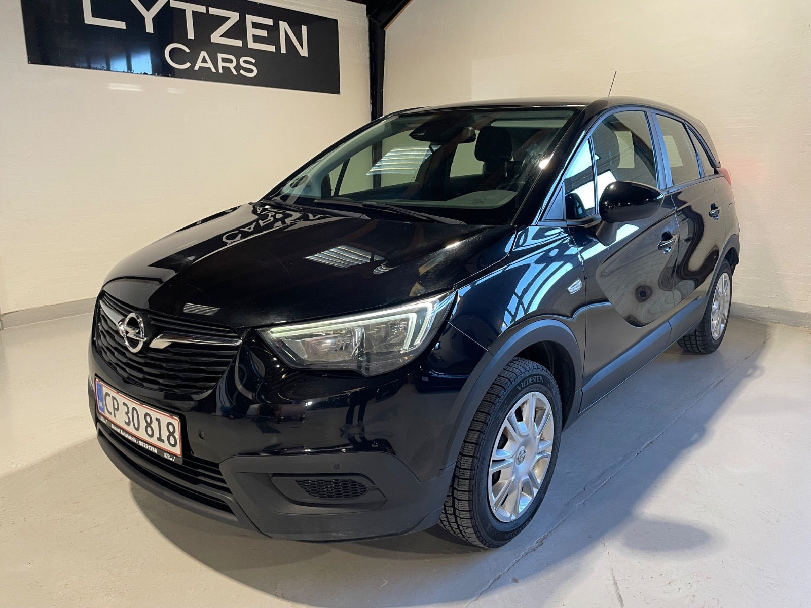 Sort Opel Crossland X fra 2020