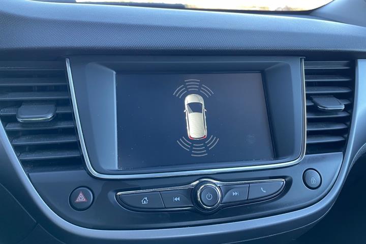 Sort Opel Crossland X fra 2020