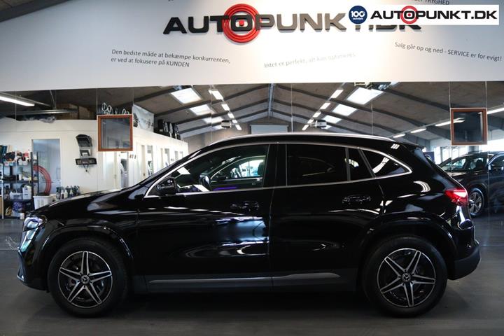 Sort Mercedes EQA250+ fra 2024