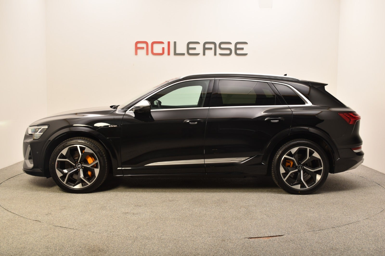 Sort Audi e-tron S fra 2021