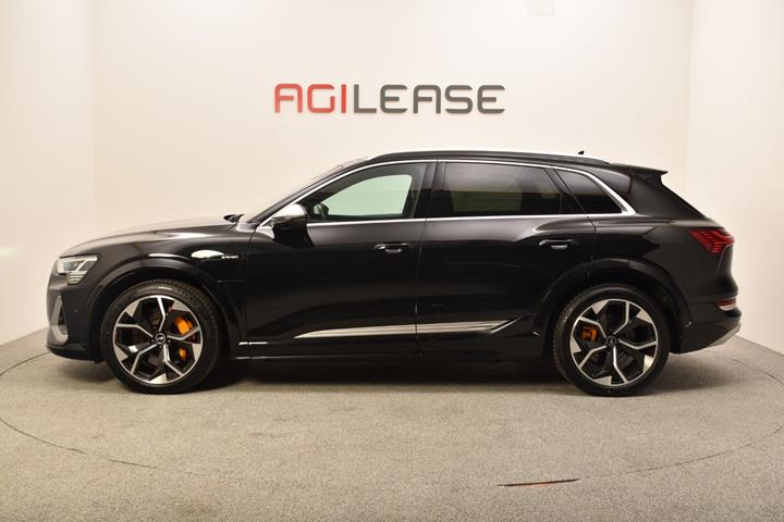 Sort Audi e-tron S fra 2021