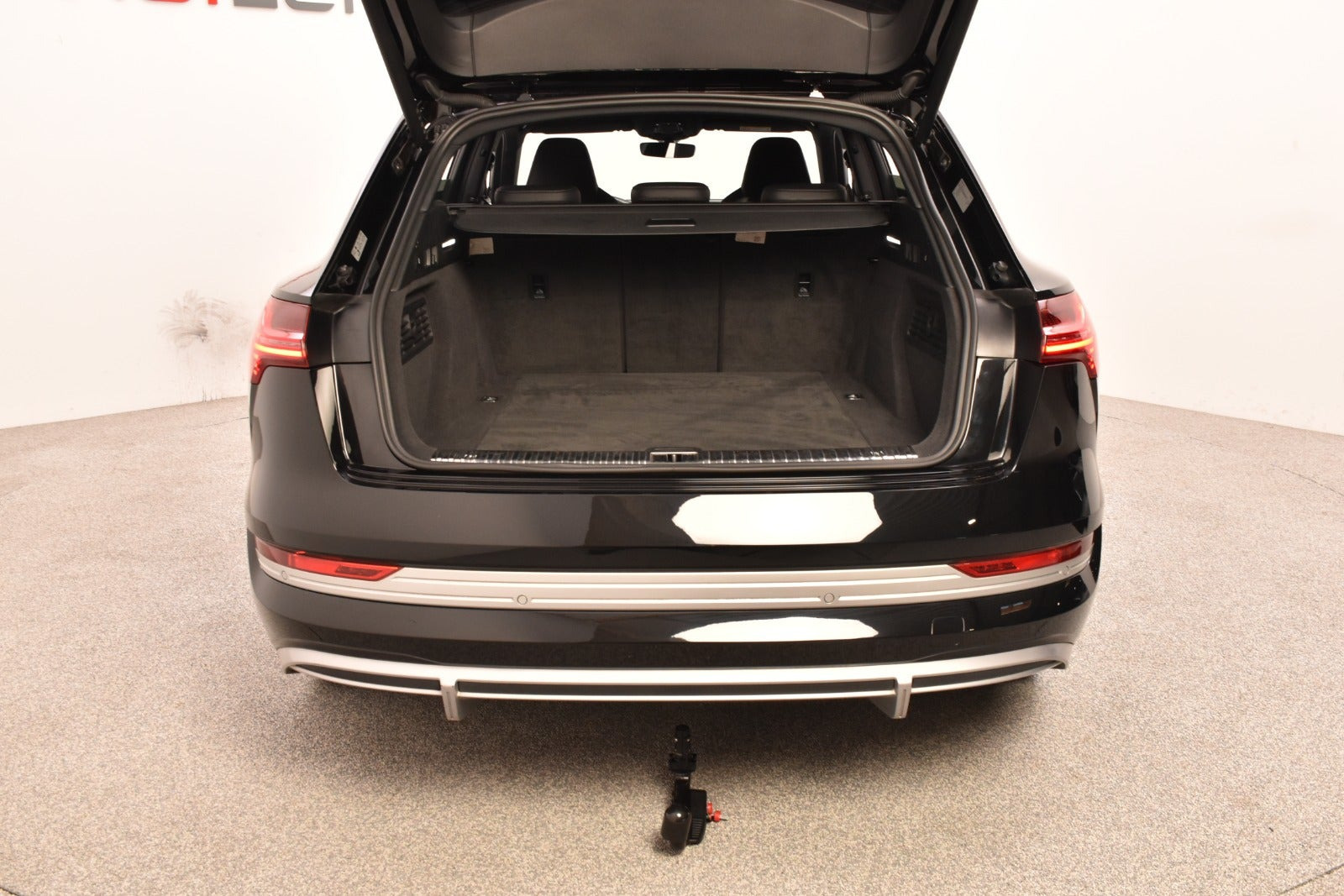 Sort Audi e-tron S fra 2021