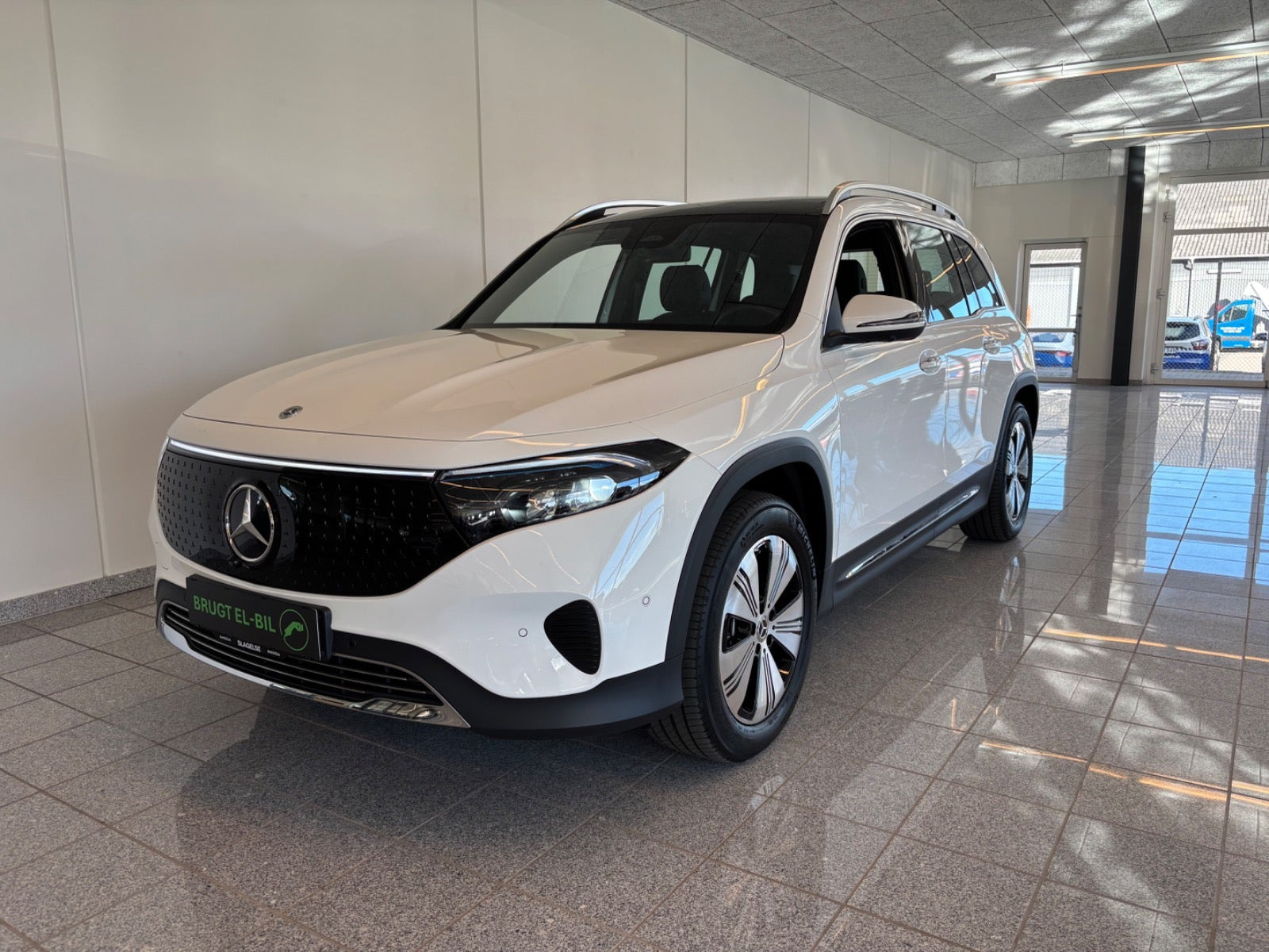 Mercedes EQB300 Progressive Advance Plus 4Matic