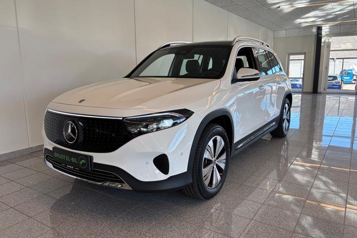Hvid Mercedes EQB300 fra 2025