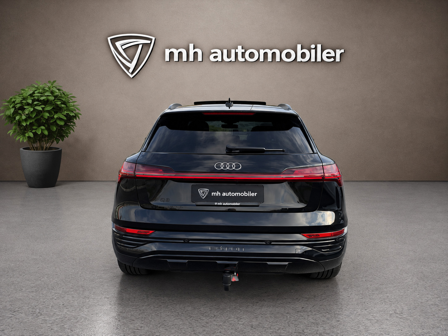Sort Audi Q8 e-tron fra 2024