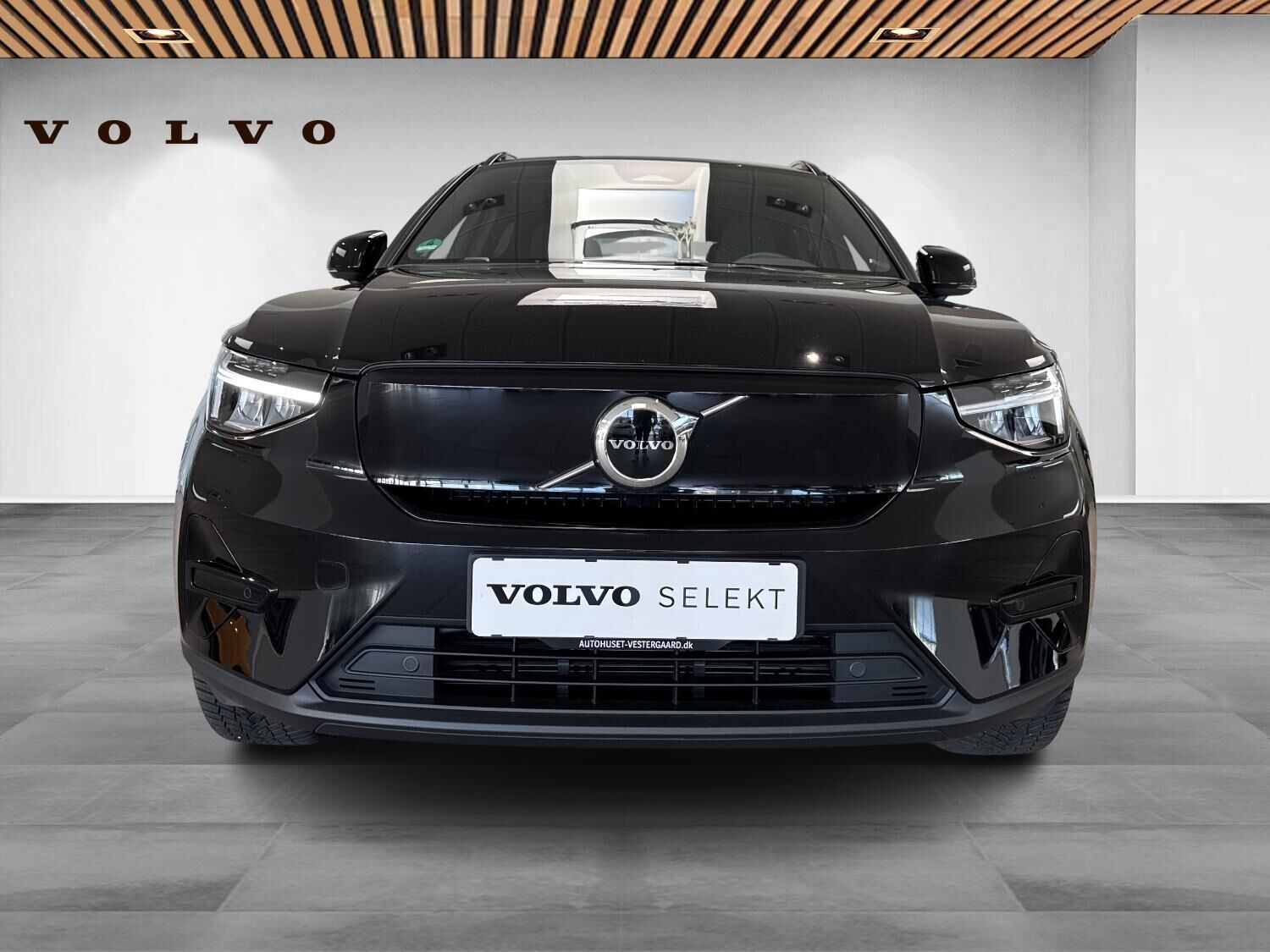 Sort Volvo XC40 fra 2024