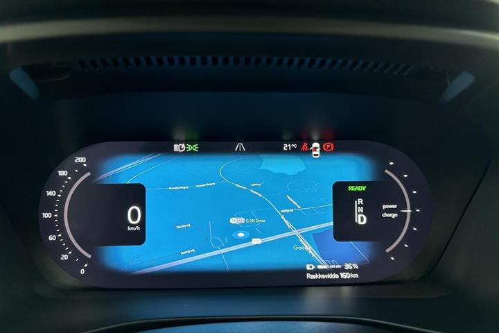 Sort Volvo XC40 fra 2024