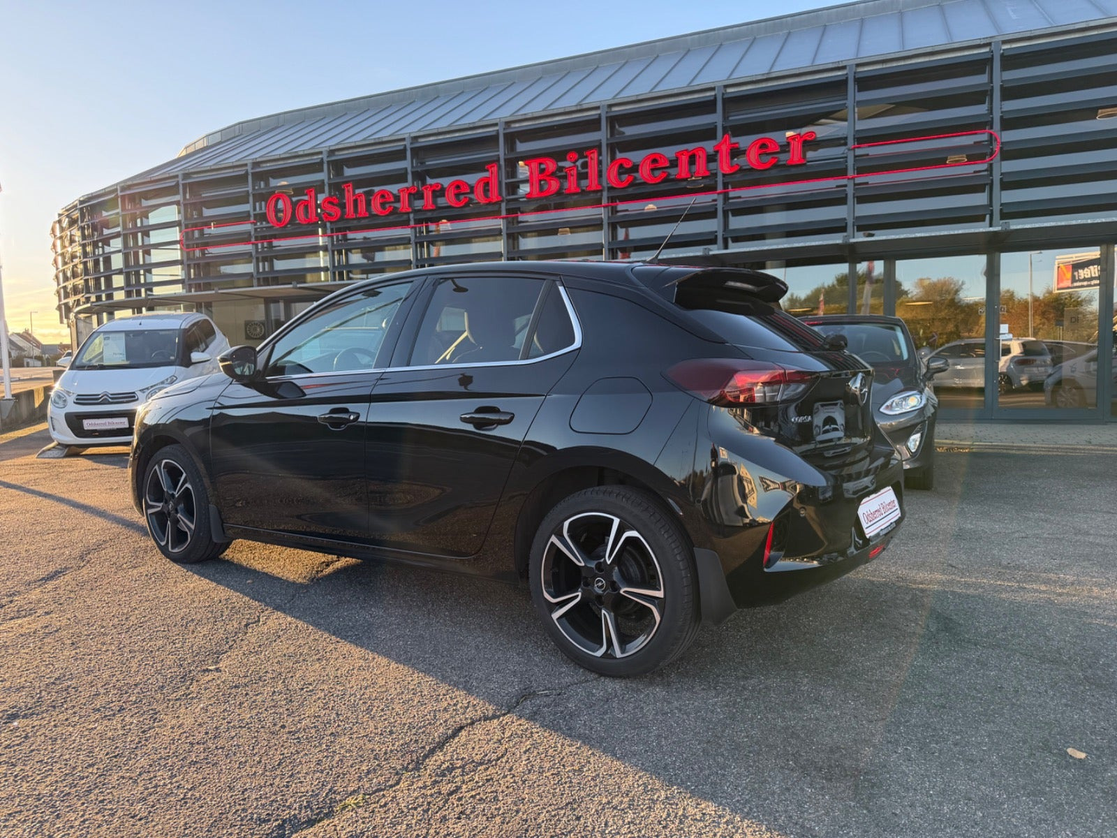 Sort Opel Corsa fra 2022