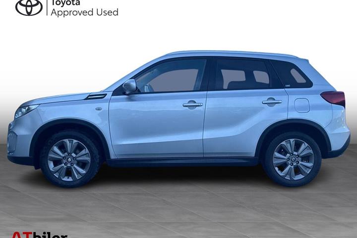 Sølv Suzuki Vitara fra 2019