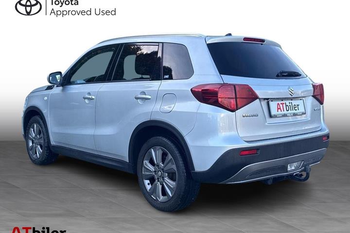 Sølv Suzuki Vitara fra 2019