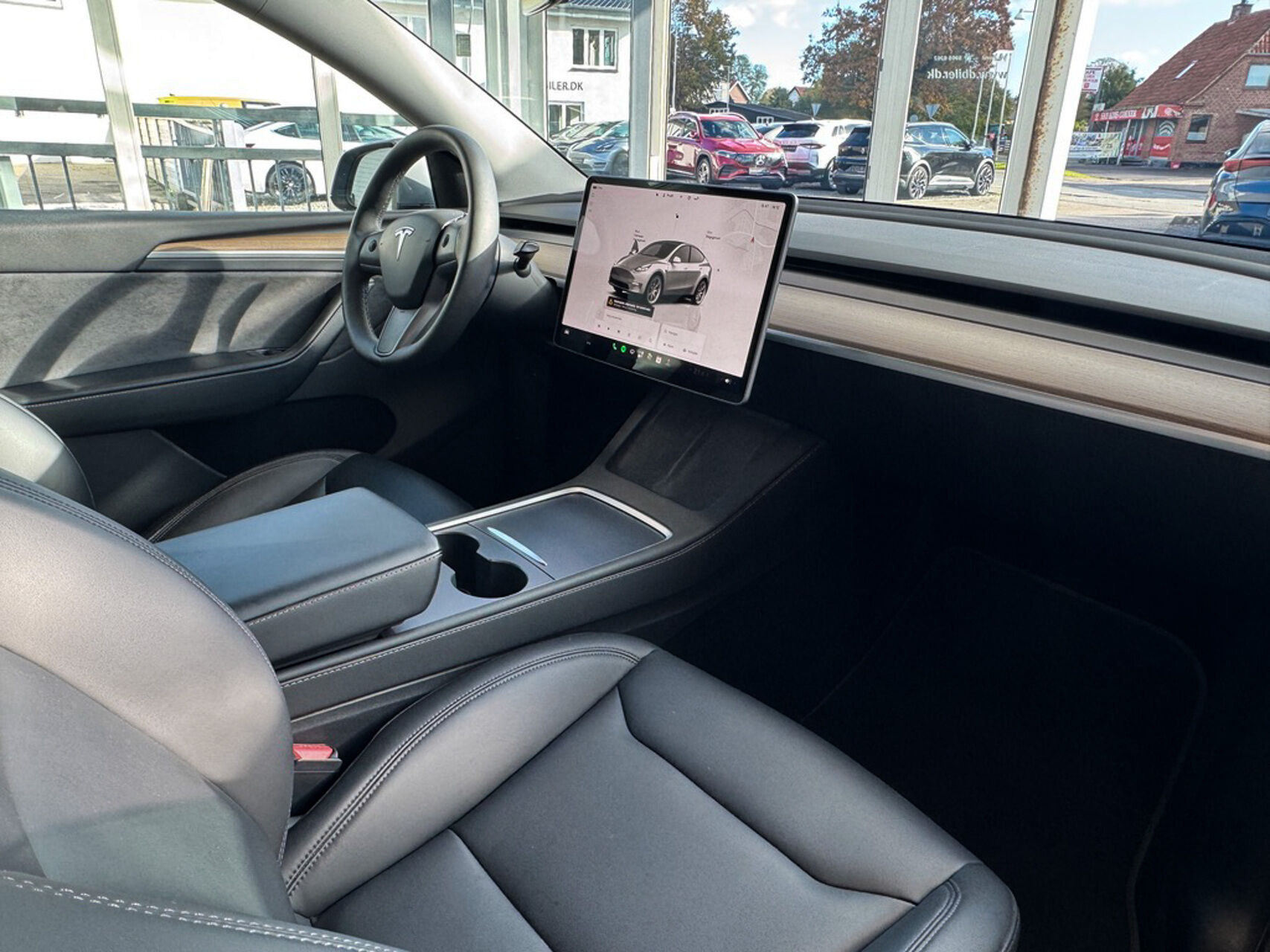 undefined Tesla Model Y fra 2023