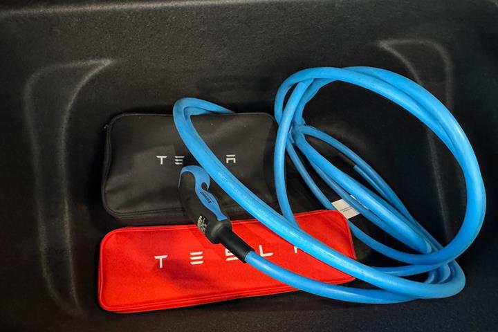 undefined Tesla Model Y fra 2023