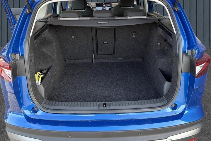 Blå Skoda Enyaq fra 2022