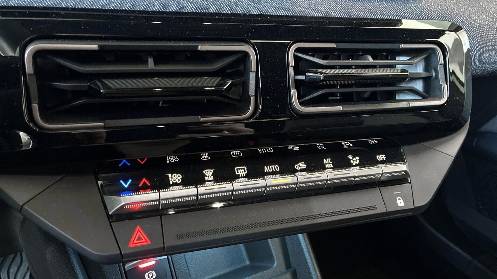 Hvid Renault 4 E-Tech fra 2026