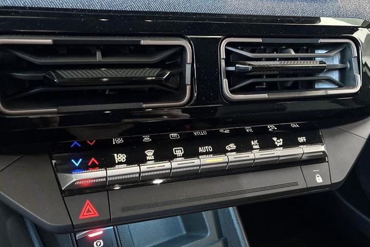 Hvid Renault 4 E-Tech fra 2026
