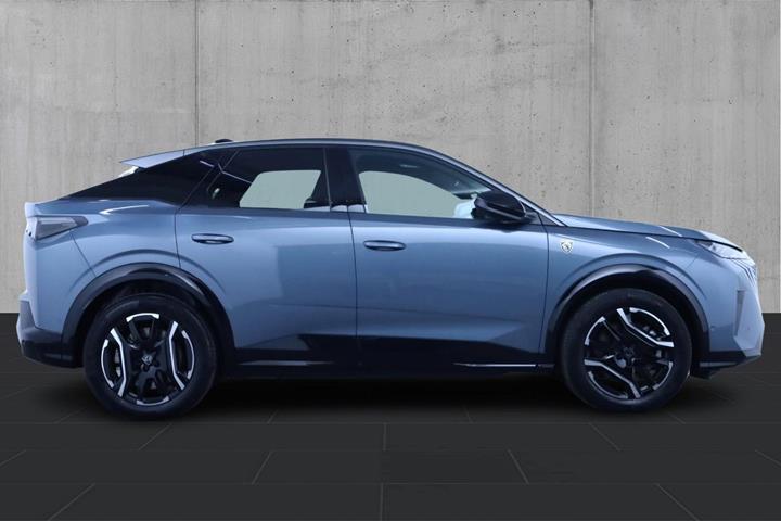 Sort Peugeot e-3008 fra 2025