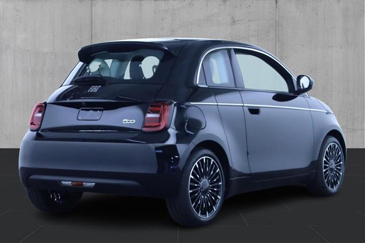 Sort Fiat 500e fra 2023