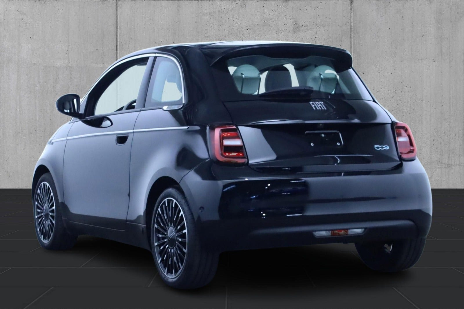 Sort Fiat 500e fra 2023